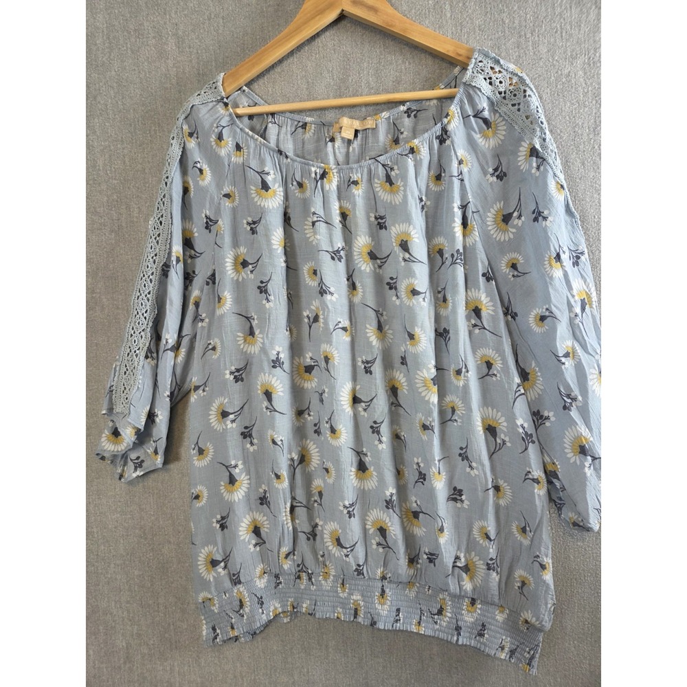 Hope & Harlow 2X Peasant Prairie Blouse Blue Daisy Floral Lace Trim Boho Smocked